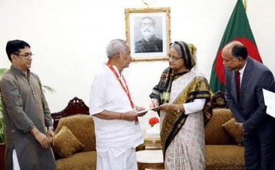 জনবান্ধব দীনেশ বাবুর আর বাড়ী যাওয়া হলো না